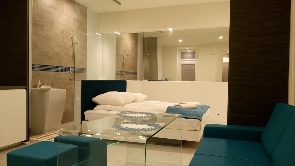 Mirror Apartments Краков Экстерьер фото