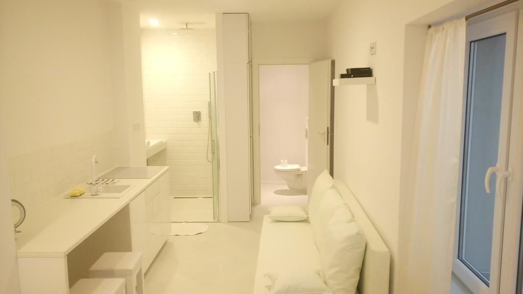 Mirror Apartments Краков Экстерьер фото